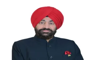 कारगिल विजय दिवस के अवसर पर राज्यपाल ने वीर शहीदों को दी श्रद्धांजलि।