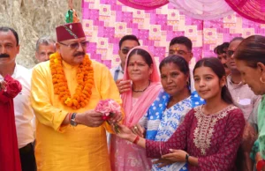 सेवा पखवाड़े के तहत महाराज का विधानसभा क्षेत्र में तुफानी दौरा
