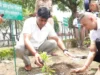एसएसपी दून ने अपनी टीम के साथ पुलिस लाइन देहरादून में वृक्षारोपण कर दिया पर्यावरण संरक्षण का संदेश