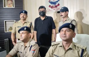 UPSC में असफल, बना फर्जी IPS! रिटायर्ड IAS अधिकारी के बेटे ने वर्दी पहनकर ठगे लाखों, दून पुलिस ने दबोचा