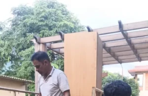 देहरादून: करोड़ों की फ्लैट ठगी में बड़ा एक्शन, फरार शाश्वत गर्ग के घर पुलिस की कुर्की, अन्य आरोपियों की बारी