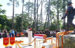 कारगिल विजय दिवस पर द्वारीखाल के शहीद पार्क में कांग्रेस ने वीर शहीदों को दी श्रद्धांजलि।