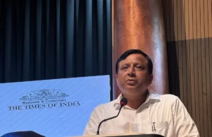 सफलता का आधार केवल अंक नहीं, चरित्र और संस्कार भी जरूरी : डीजी सूचना बंशीधर तिवारी
