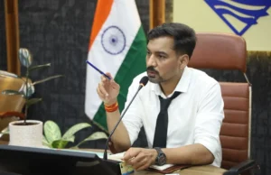देहरादून: समाधान दिवस में 164 शिकायतों पर डीएम आशीष चौहान का बड़ा एक्शन, अधिकारियों को दी सख्त चेतावनी