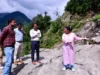 पिंडर घाटी में डीएम ने किया स्थलीय निरीक्षण, आपदा प्रभावित सड़कों के स्थायी समाधान के दिए निर्देश