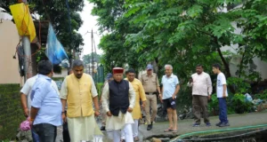 काबिना मंन्त्री खजानदास ने किया मन्नुगंज एंव रिस्पना का भ्रमण