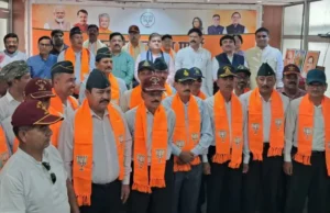 देहरादून में BJP का बड़ा शक्ति प्रदर्शन! सैकड़ों पूर्व सैनिकों ने थामा कमल, भट्ट बोले- 2027 में लगेगी जीत की हैट्रिक