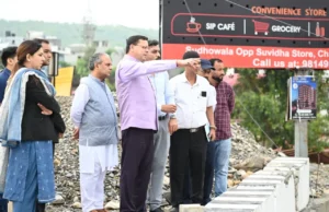 नंदा की चौकी पुल के एप्रोच रोड का मुख्यमंत्री धामी ने किया निरीक्षण, 12 घंटे में हुआ पुनर्निर्माण