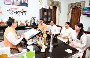 मुख्यमंत्री धामी से मिले शेफ केशव नेगी, सहयोग के लिए जताया आभार