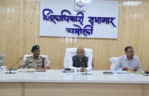 टनल रेस्क्यू में तेजी और बेहतर समन्वय पर जोर, आयुक्त ने श्रमिक हितों की भी ली जानकारी