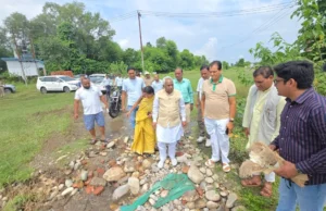 बाढ़ प्रभावित क्षेत्रों का मंत्री और विधायक ने किया स्थलीय निरीक्षण, अधिकारियों को त्वरित कार्रवाई के निर्देश