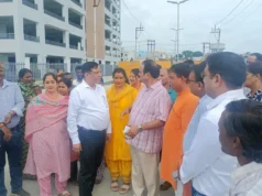 आढ़त बाजार के विकास कार्यों का विधायक विनोद चमोली और एमडीडीए उपाध्यक्ष बंशीधर तिवारी ने किया स्थलीय निरीक्षण