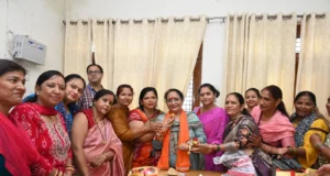 कोटद्वार क्षेत्रवासियों के साथ विधानसभा अध्यक्ष ऋतु खण्डूडी भूषण ने मनाया रक्षा बंधन