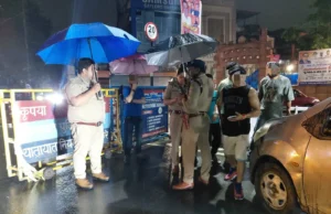 ऑपरेशन नाइट स्ट्राइक: भारी बारिश के बीच दून पुलिस का बड़ा चेकिंग अभियान, 700 से अधिक लोगों से पूछताछ