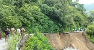 # मसूरी जाने वालों के लिए बड़ी खबर: NH-707A का बड़ा हिस्सा टूटा, कैम्पटी-यमुना ब्रिज मार्ग पूरी तरह बंद