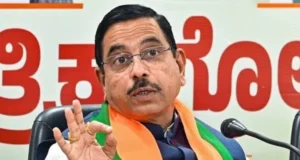 उत्तराखंड के पूर्ण साक्षर राज्य बनने पर केंद्रीय शिक्षा मंत्री ने मुख्यमंत्री धामी को दी बधाई