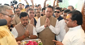 महालक्ष्मी मंदिर में नितिन नबीन ने की पूजा-अर्चना, प्रदेशवासियों की सुख-समृद्धि की कामना
