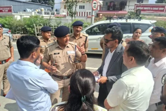 मोहब्बेवाला हादसों पर प्रशासन सख्त: डीएम-एसएसपी ने किया हाईवे का निरीक्षण