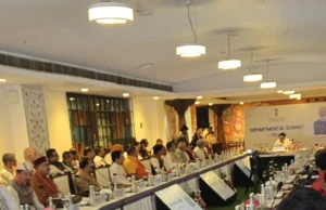 महाराज ने राज्य में चल रही जल संसाधन विकास की प्रगति से अवगत करवाया