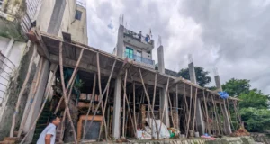 बिना नक्शे निर्माण पर एमडीडीए का शिकंजा, ऋषिकेश में व्यावसायिक उपयोग के टिन शेड समेत तीन अवैध निर्माण सील