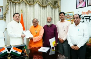 स्वतंत्रता सेनानी उत्तराधिकारी परिवार समिति के प्रतिनिधिमंडल ने मुख्यमंत्री श्री पुष्कर सिंह धामी से की भेंट