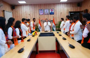 सीएम धामी से एबीवीपी के नवनिर्वाचित पदाधिकारियों ने की भेंट