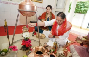 शारदीय नवरात्रि के प्रथम दिन मुख्यमंत्री धामी ने की मां दुर्गा की पूजा-अर्चना, प्रदेशवासियों की सुख-समृद्धि की कामना