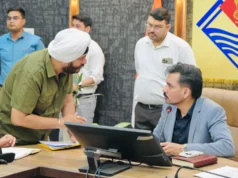 92 शिकायतें, कई परिवारों का दर्द; समाधान दिवस में डीएम ने अधिकारियों को दिए सख्त निर्देश