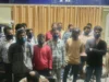 देहरादून: शराबियों को बस में भरकर थाने ले पहुंची पुलिस, 20 लोगों पर कार्रवाई; 45 के चालान