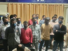देहरादून: शराबियों को बस में भरकर थाने ले पहुंची पुलिस, 20 लोगों पर कार्रवाई; 45 के चालान