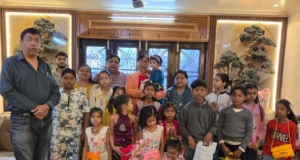 डॉ. नरेश बंसल ने महानवमी और विजयदशमी पर दी शुभकामनाएं, किया कन्या पूजन