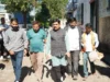 महापौर श्री शम्भू पासवान ने आवास विकास की गली नंबर-03 में 11 लाख रुपये की लागत से सड़क निर्माण कार्य का किया शुभारंभ